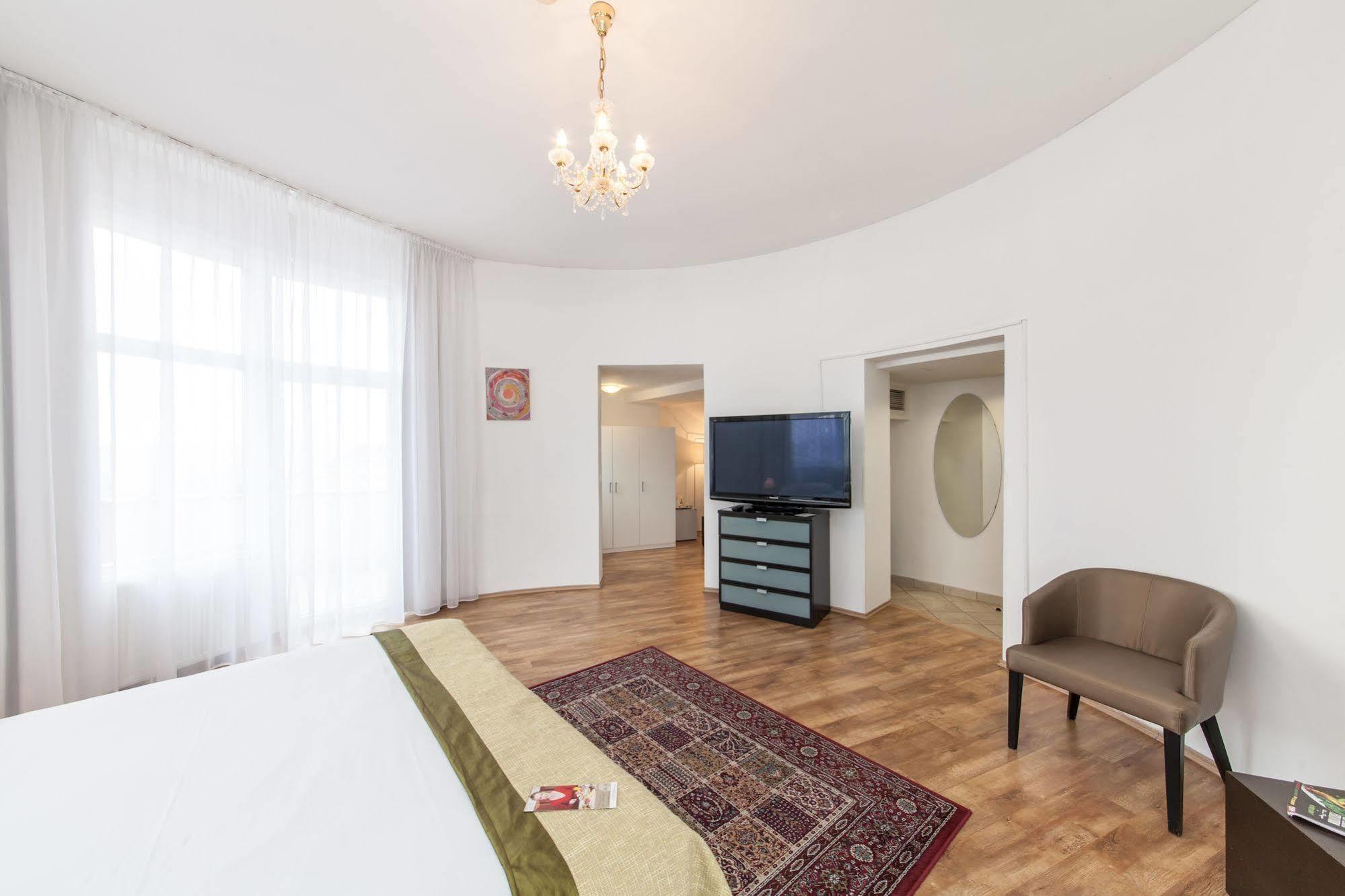 Hotel Vitkov Prague Exterior photo